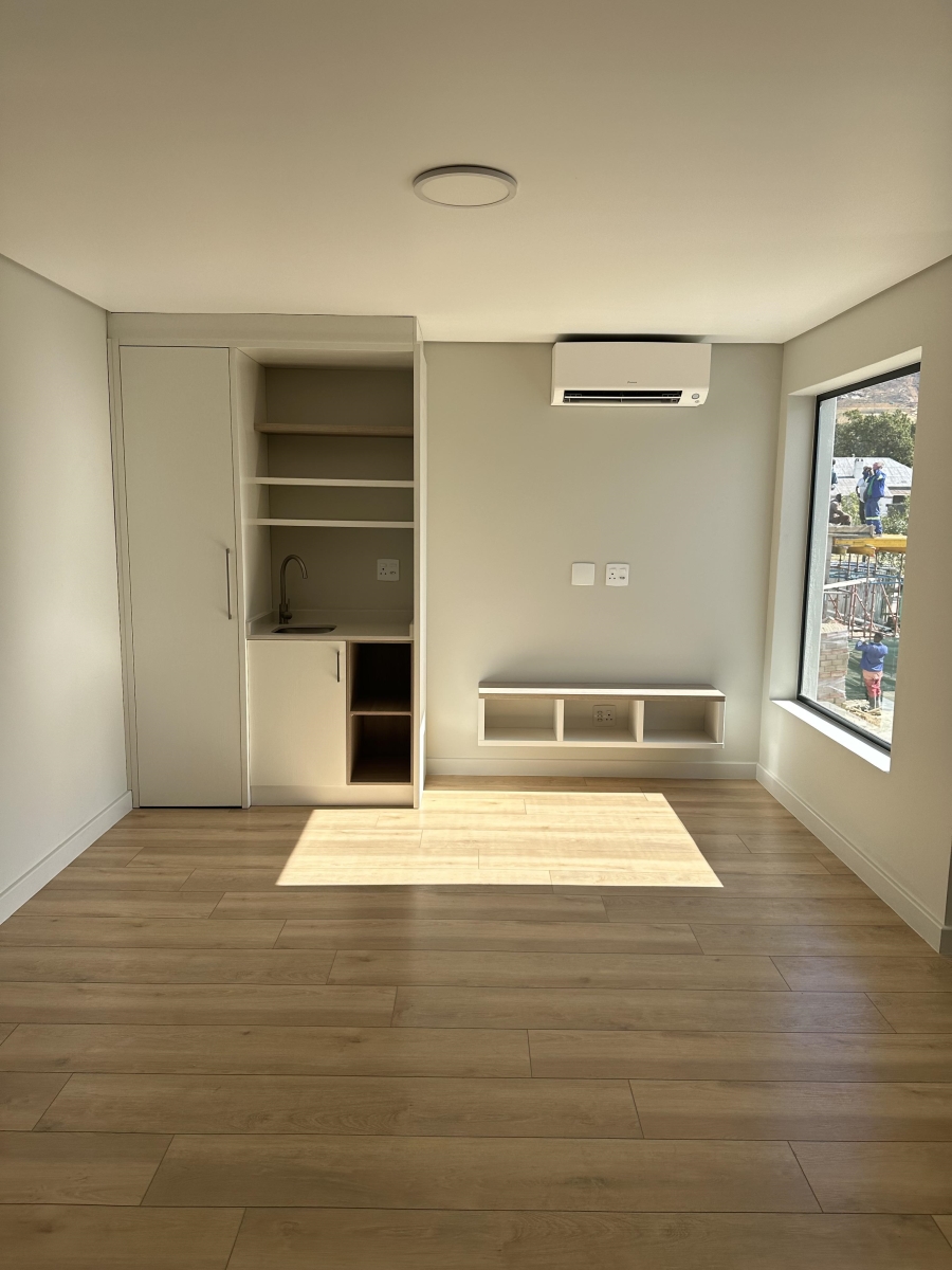 3 Bedroom Property for Sale in Lemoenkloof Western Cape